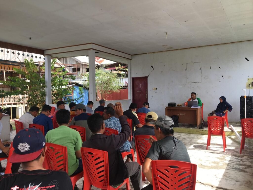 Sosialisasi oleh Lurah Pengawu tentang Pajak Daerah dan Retribusi Daerah kepada Ketua RT/RW Kelurahan Pengawu – Kelurahan Pengawu